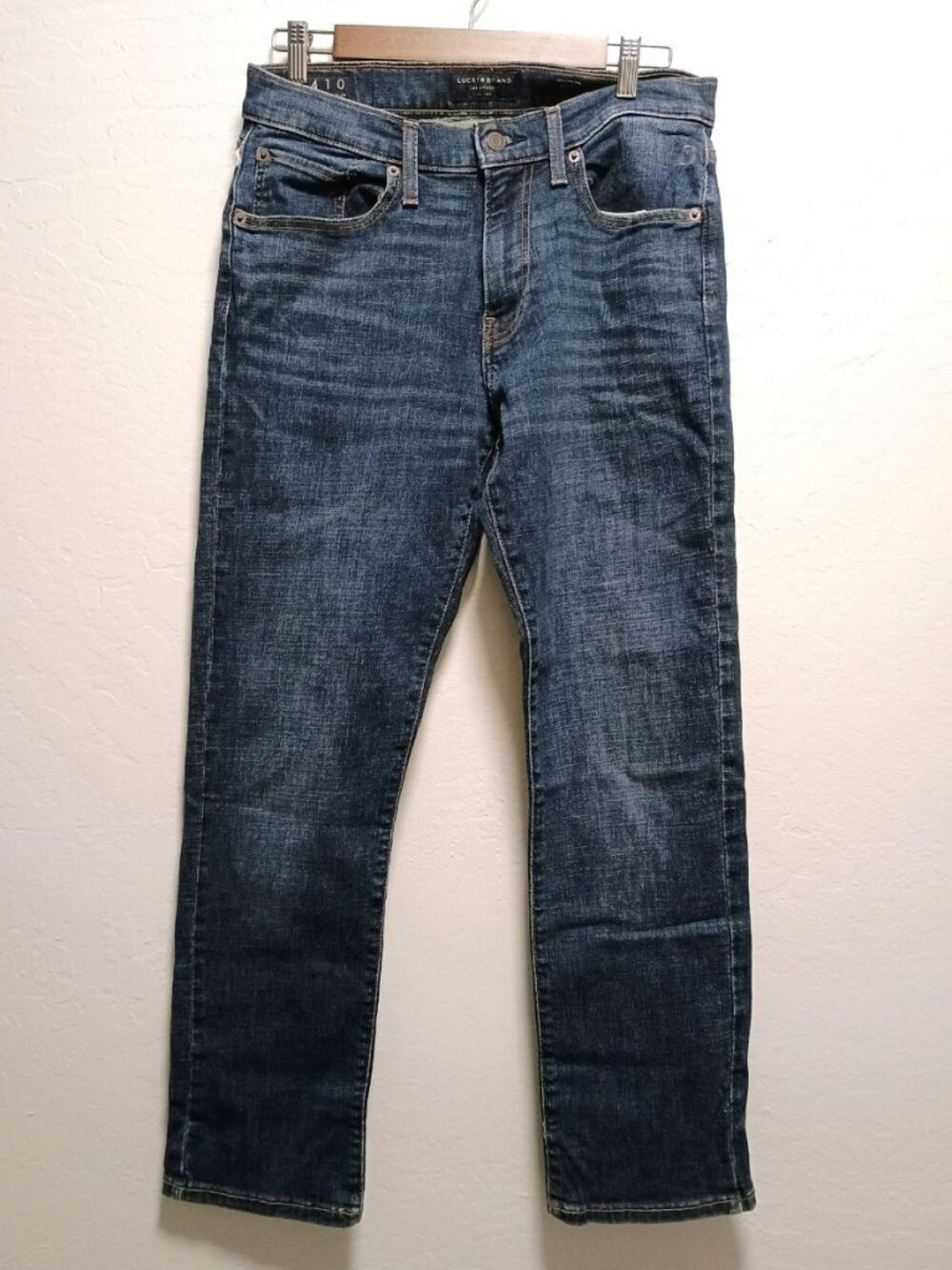 Lucky Brand 410‎ Athletic Slim Jeans Women Medium Wash Size 31x30